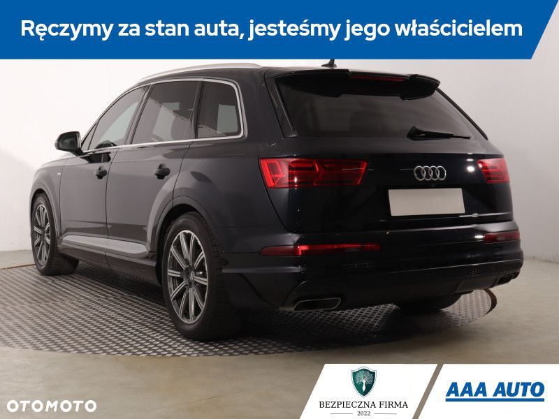 Audi Q7 - 6