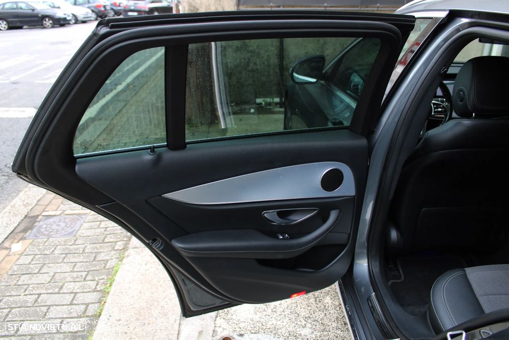 Mercedes-Benz E 300 de Exclusive Line - 24