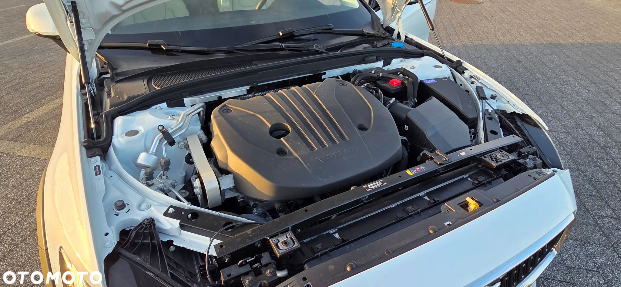 Volvo V60 Cross Country B5 B AWD Plus - 26