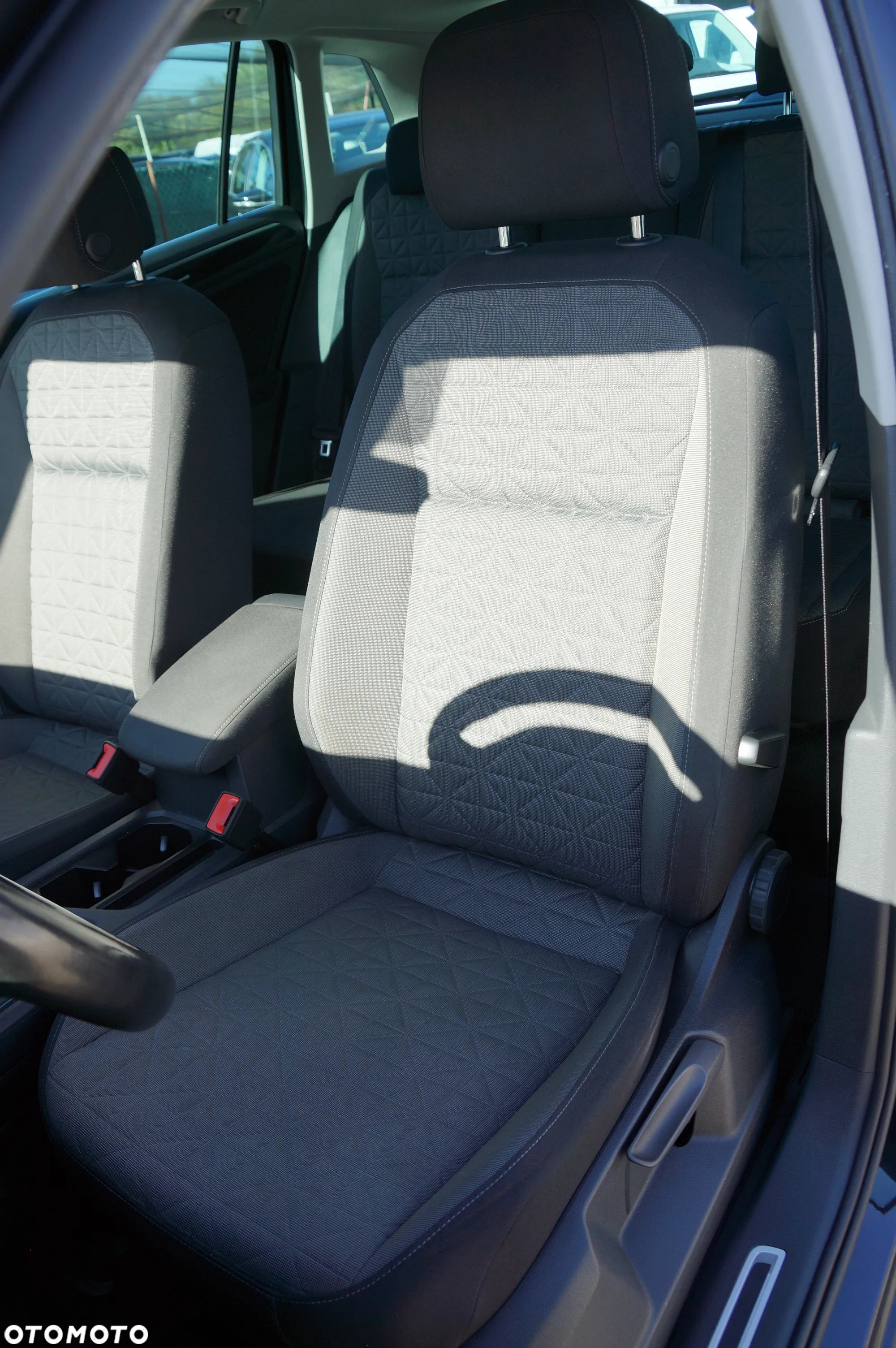 Volkswagen Tiguan 2.0 TDI SCR Active DSG - 24