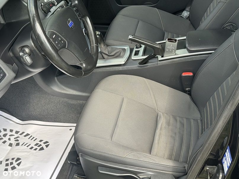 Volvo V50 DPF D2 Momentum - 13