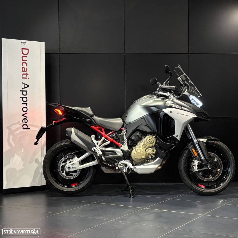Ducati Multistrada V4 S - 1