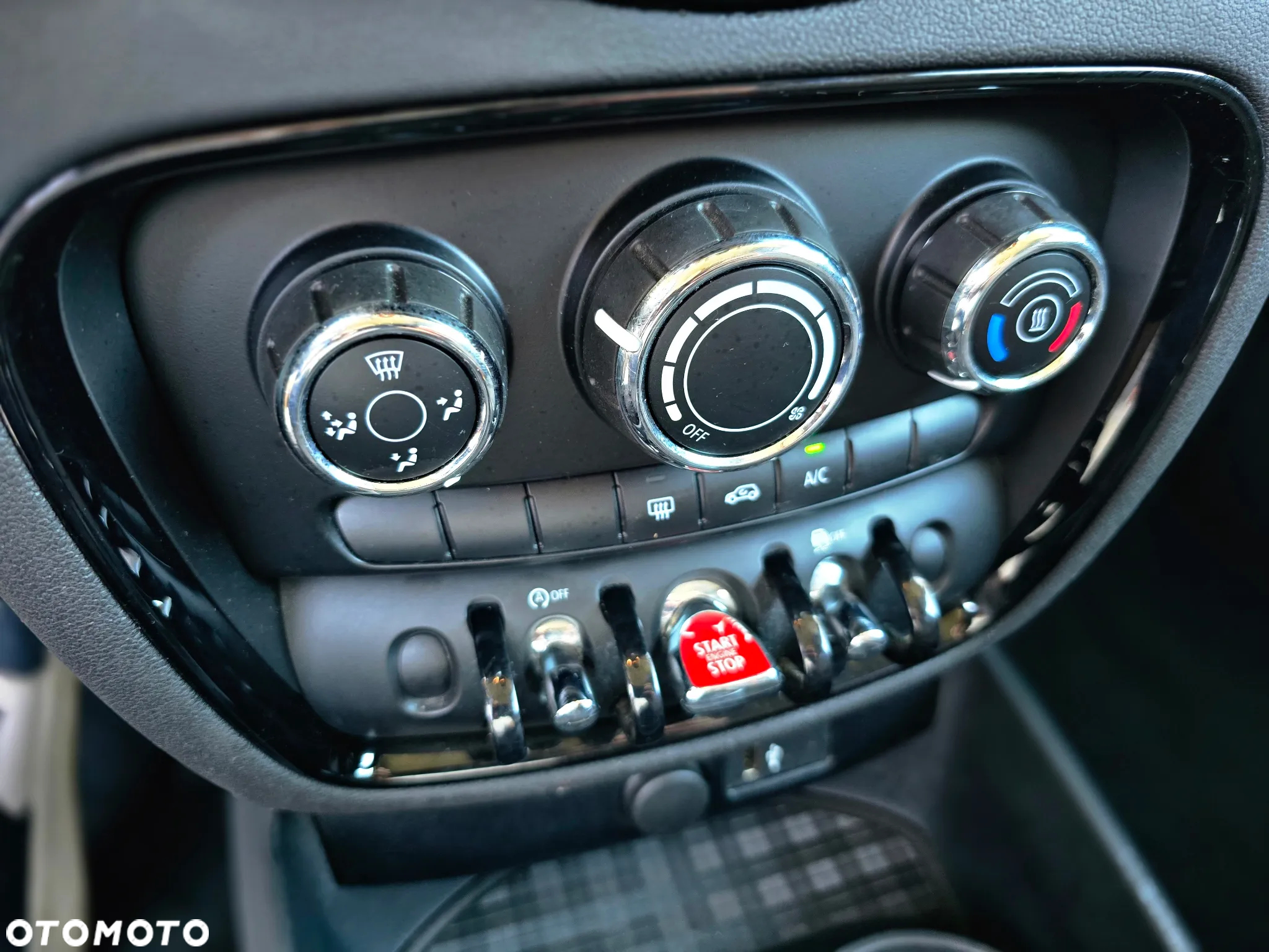 MINI Clubman One D Blackyard - 24