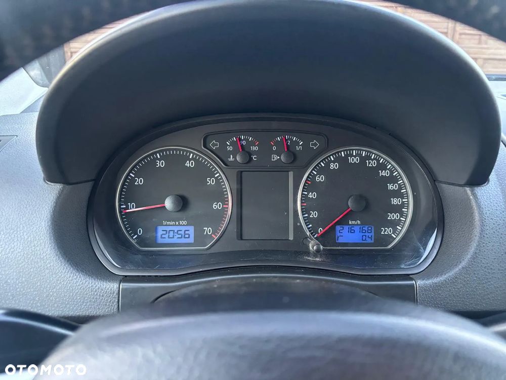 Volkswagen Polo - 35