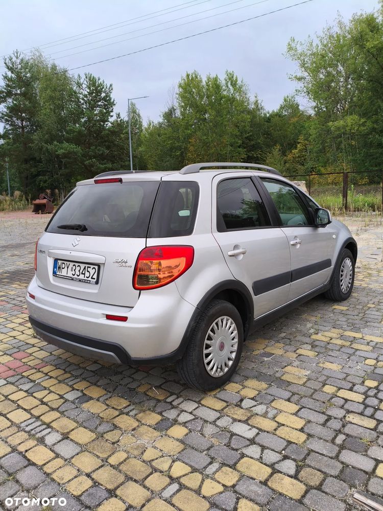 Suzuki SX4 - 4