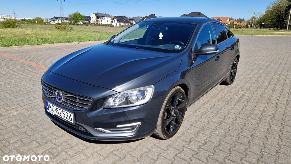 Volvo S60 D3 Momentum - 1
