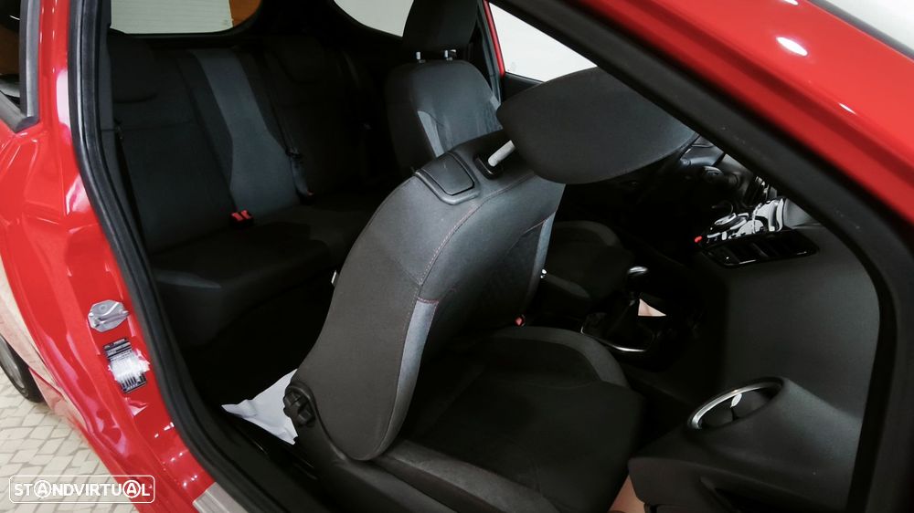 Ford Fiesta 1.0 T EcoBoost STLine - 18