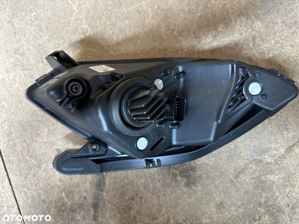 PEUGEOT METROPOLIS PULSION LAMPA PRAWA 1179331400 - 5
