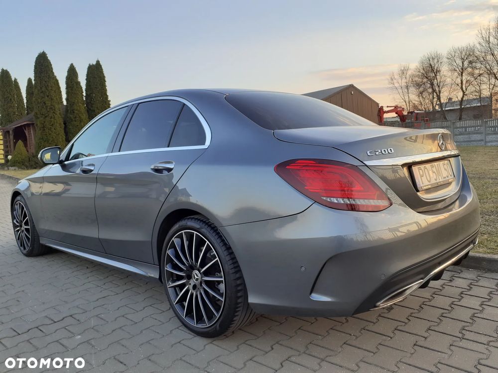 Mercedes-Benz Klasa C 200 4MATIC 9G-TRONIC - 33