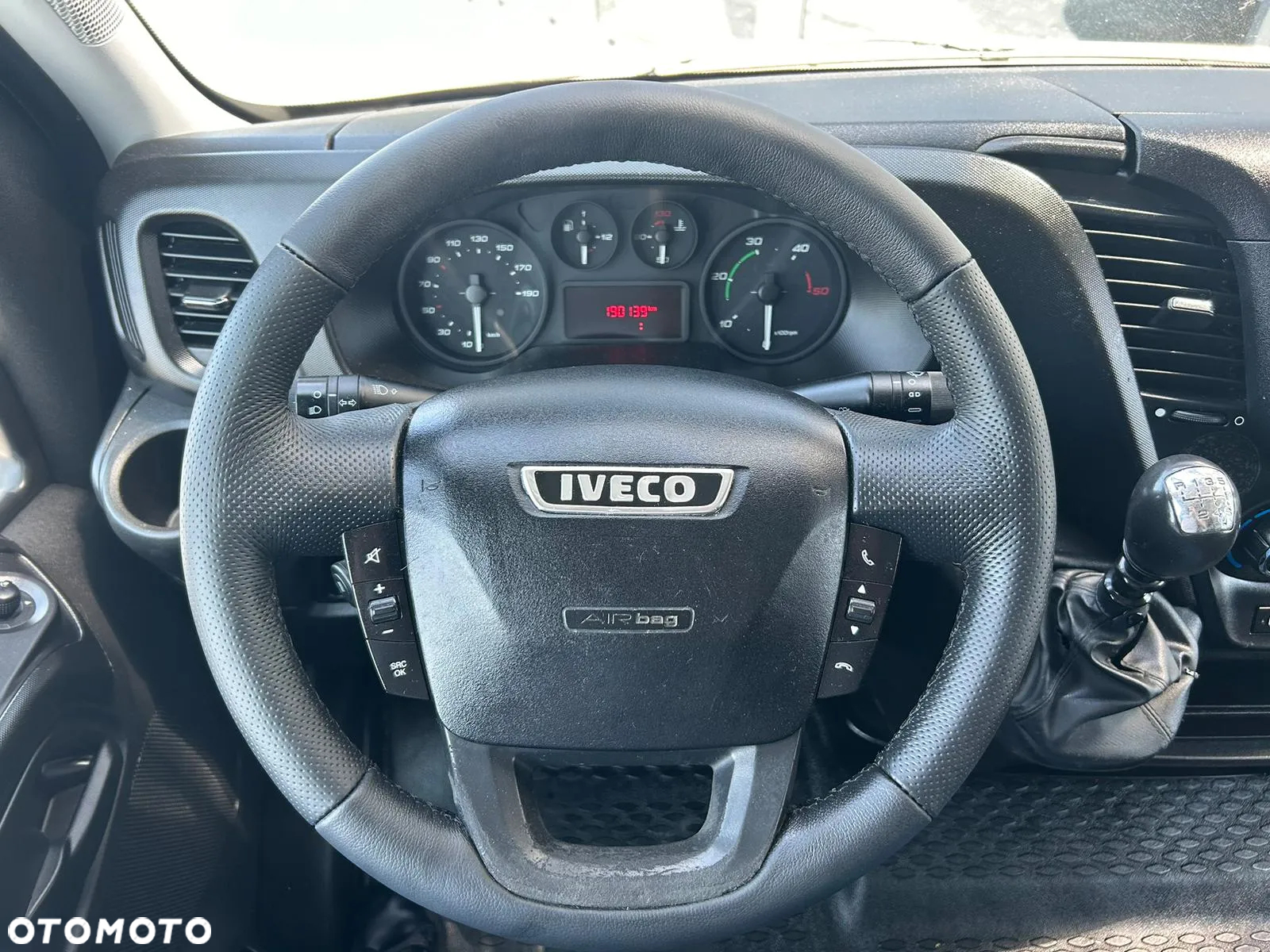 Iveco Daily 35C15 3.0 HPI Kontener 8 palet + winda 750kg + drzwi boczne **Niski przebieg**KLIMA**Serwis**Sprowadzony**Bez AdBlue** - 11