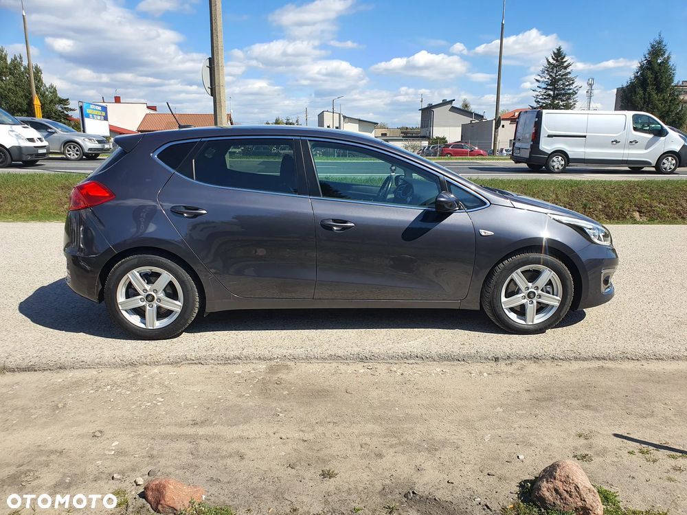 Kia Ceed 1.4 CVVT Dream-Team Edition - 5