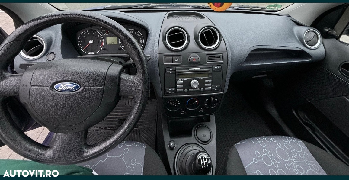 Ford Fiesta 1.3 - 4