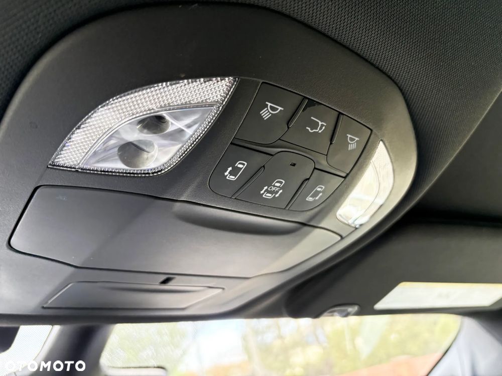 Chrysler Pacifica - 27