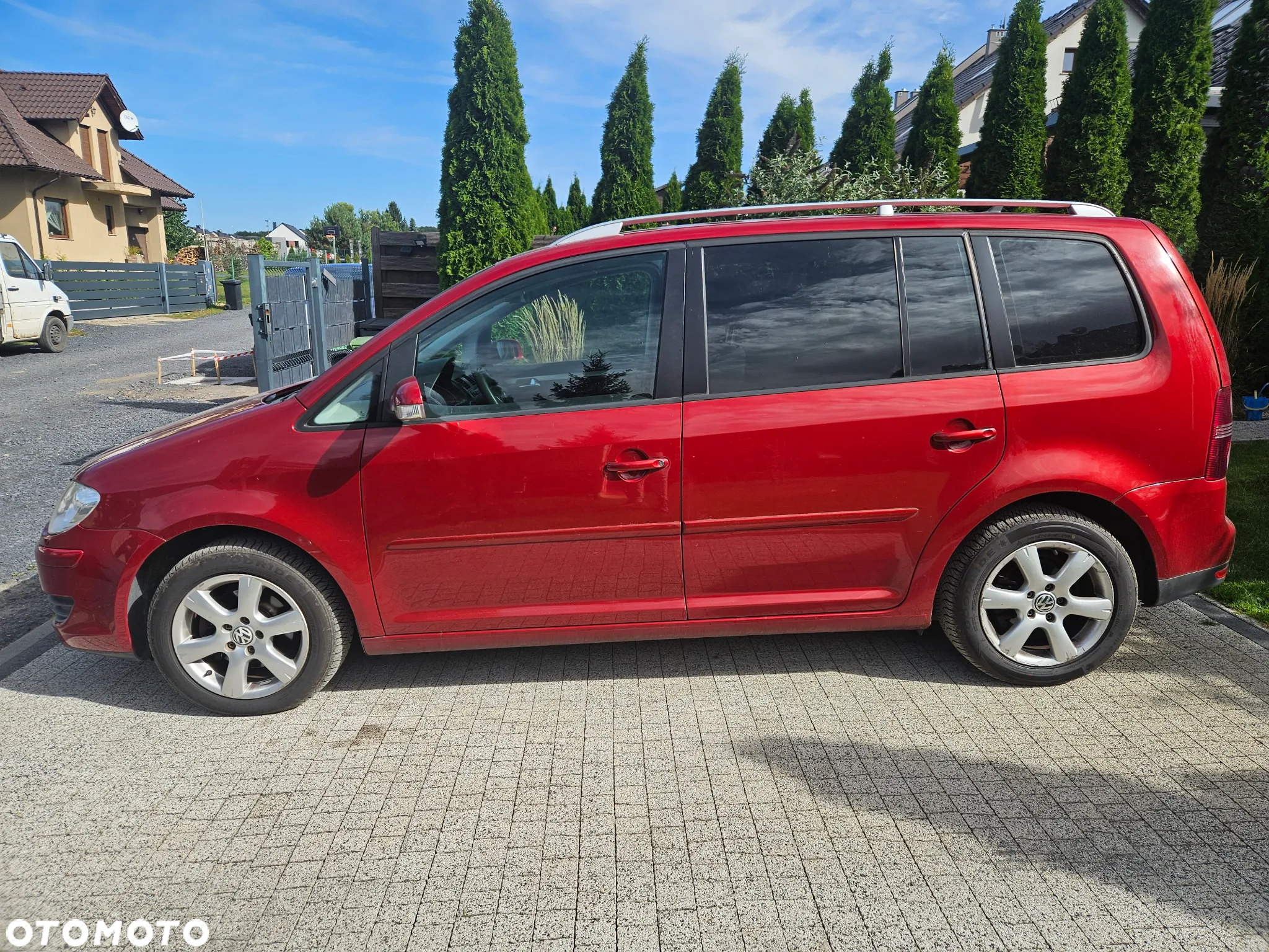 Volkswagen Touran 2.0 TDI DPF BlueMotion Technology Comfortline - 7