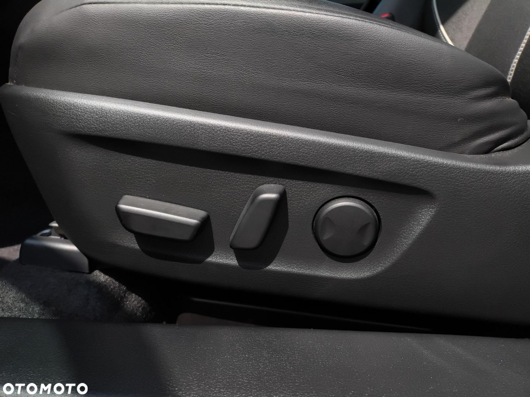 Mazda MX-30 R-EV PHEV Edition R - 10