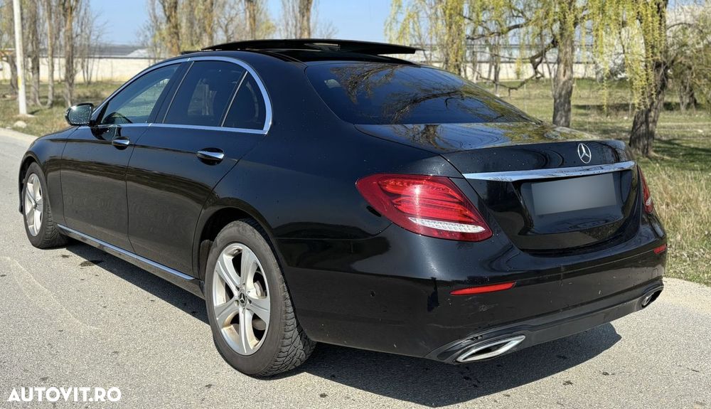 Mercedes-Benz E 220 d Aut. - 24