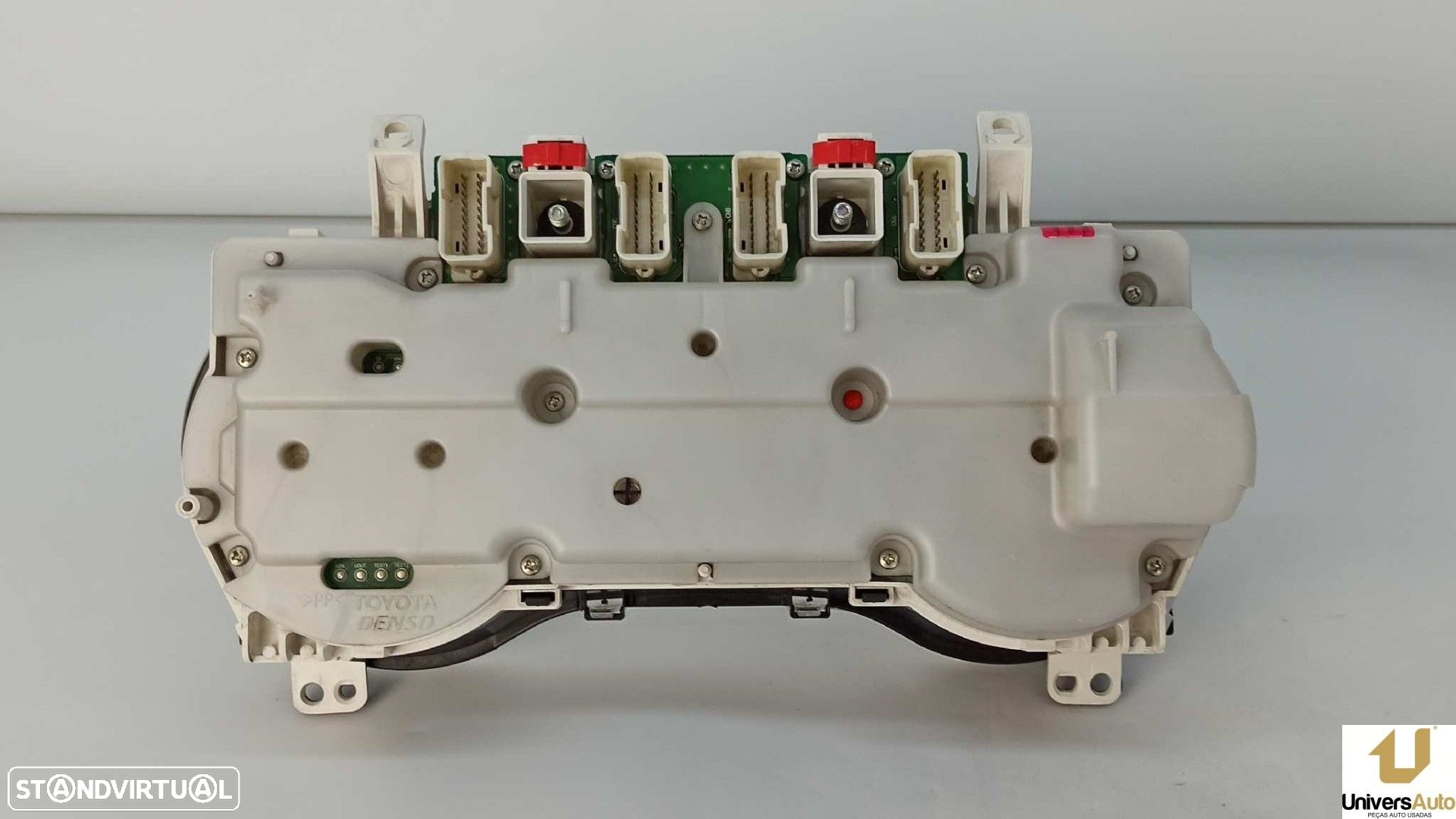 QUADRANTE TOYOTA RAV 4 (A2) 2.0 D4-D LUNA 4X4 (2003->) - 4