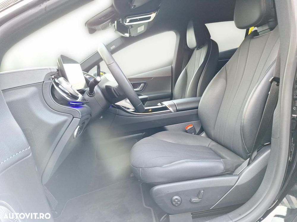 Mercedes-Benz EQE 300 - 15