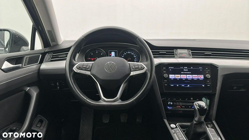 Volkswagen Passat - 10