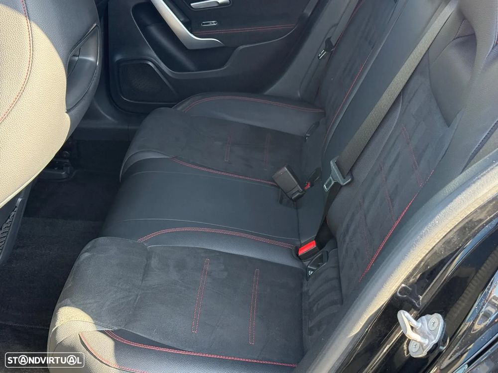 Mercedes-Benz 180 - 4