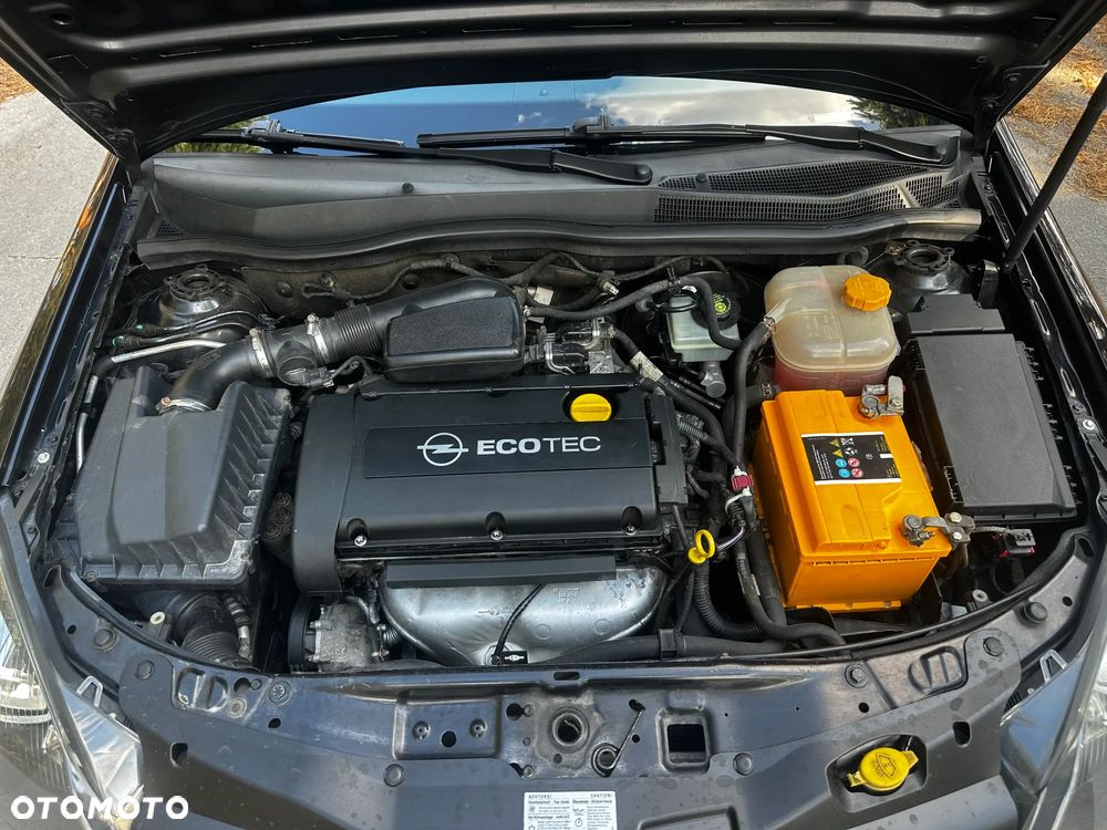 Opel Astra III GTC 1.6 Sport - 33