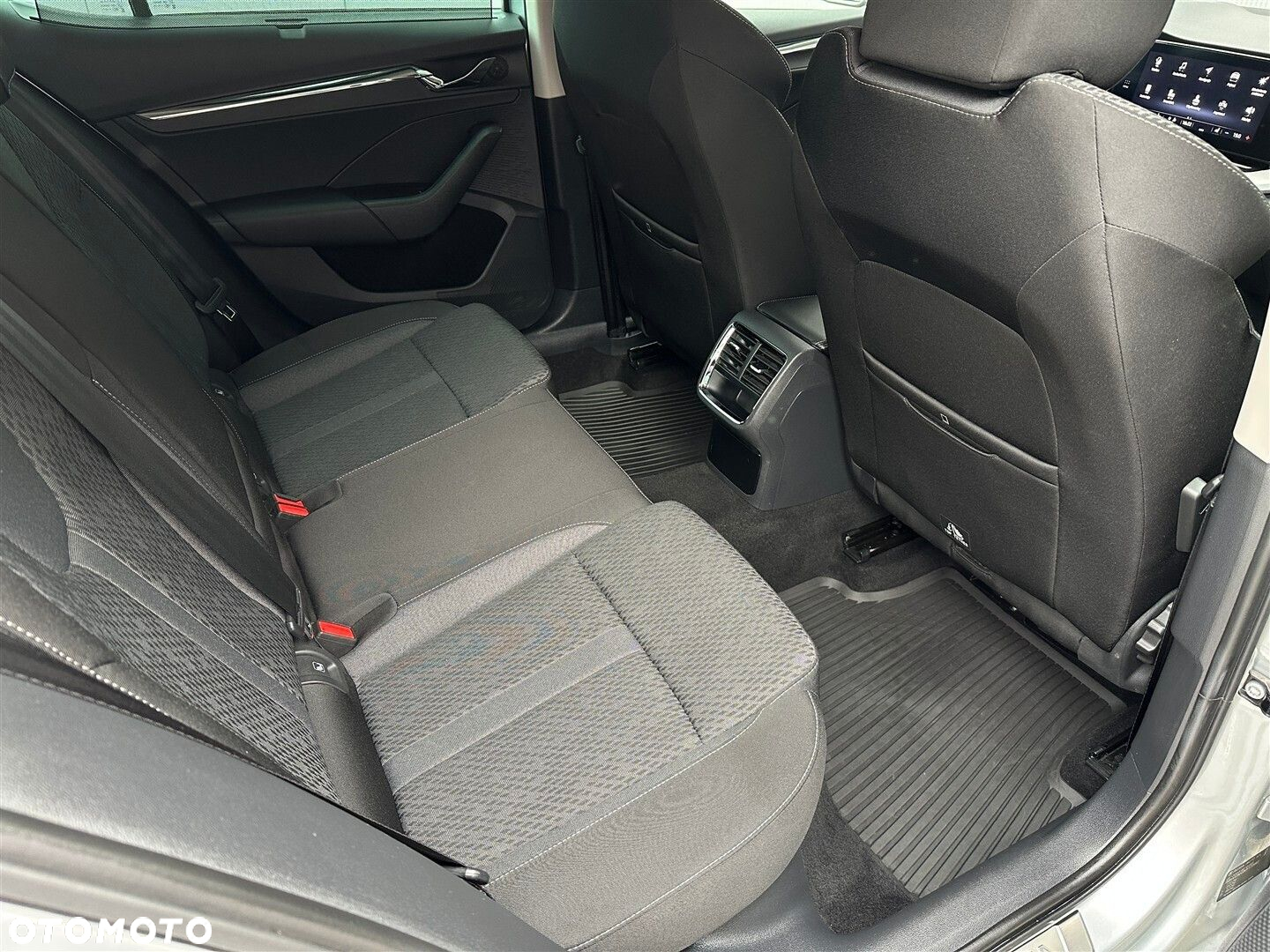 Skoda Octavia 1.5 TSI ACT Style - 8
