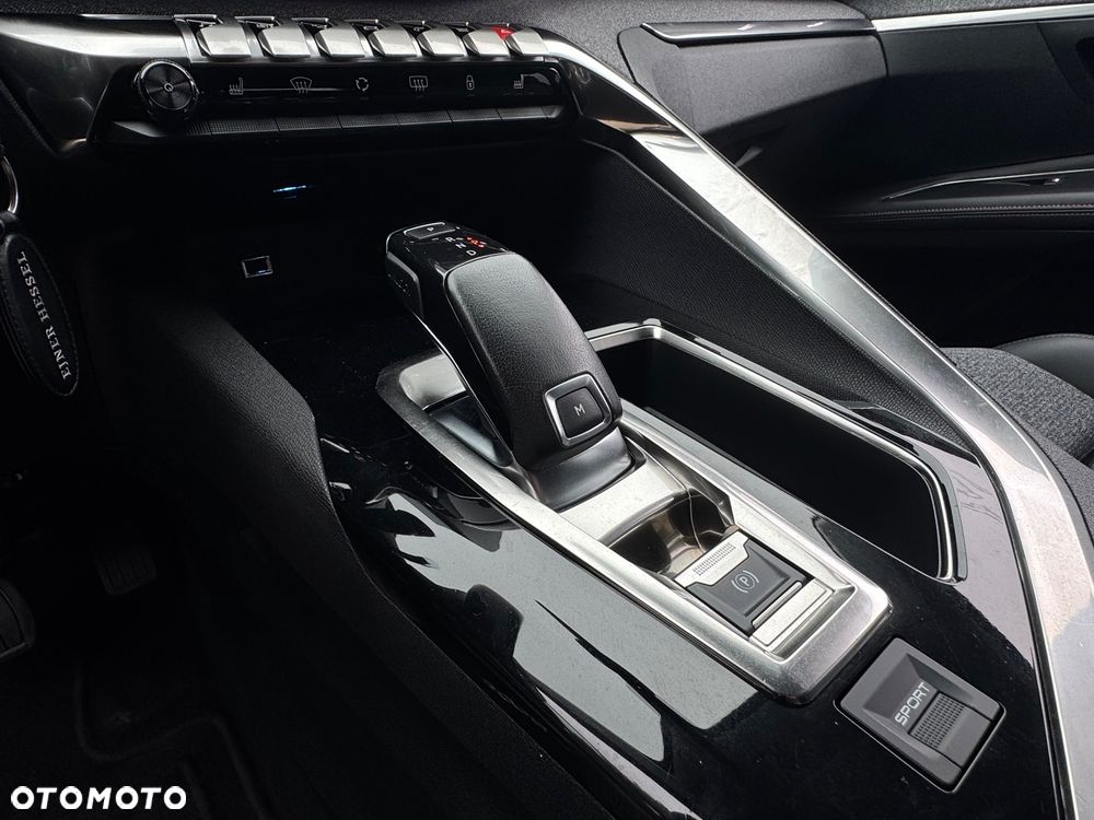 Peugeot 3008 BlueHDi 130 Stop & Start EAT8 Allure - 21