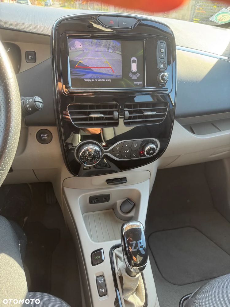 Renault Zoe - 8