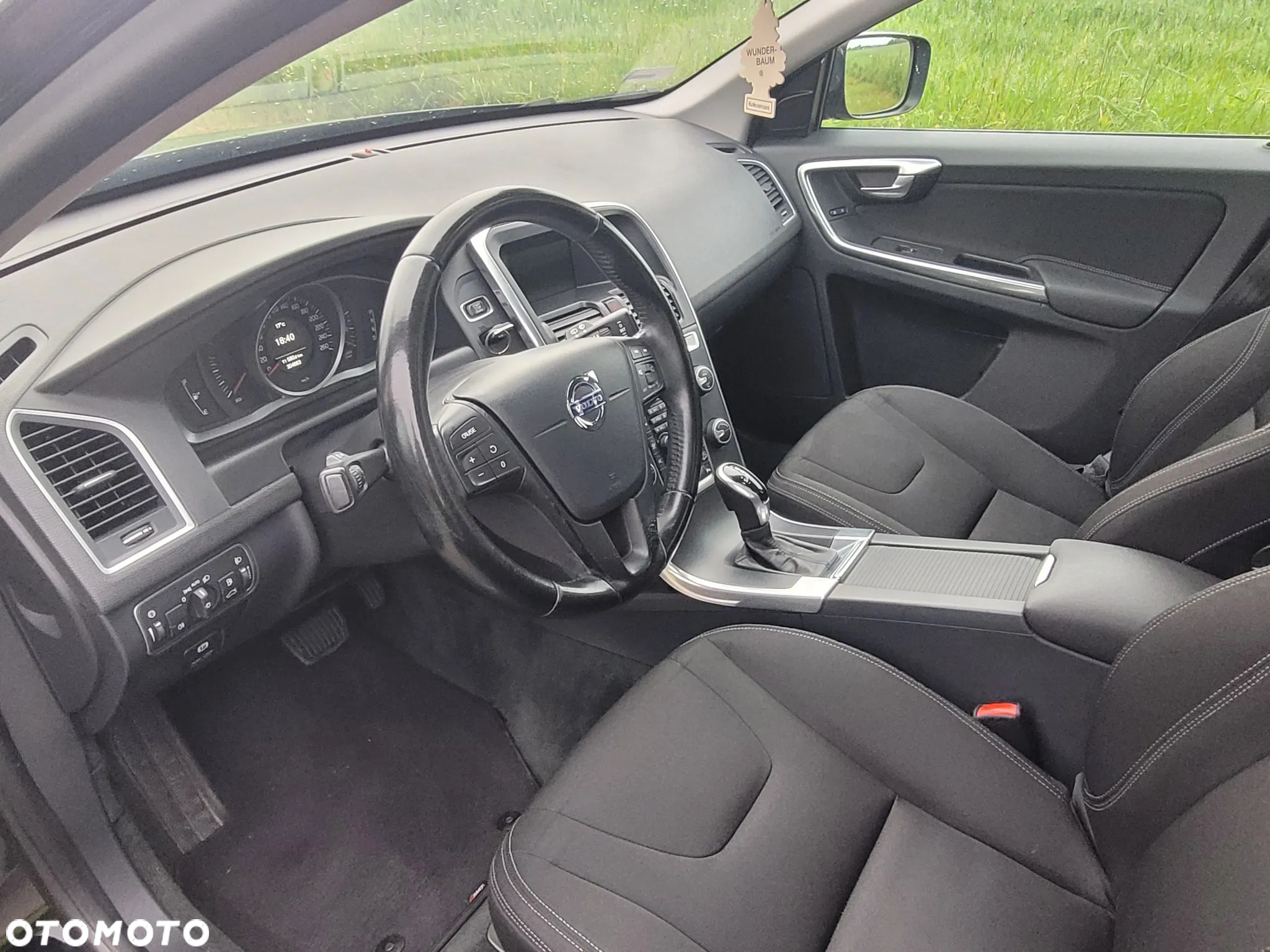 Volvo XC 60 2.4D AWD - 8