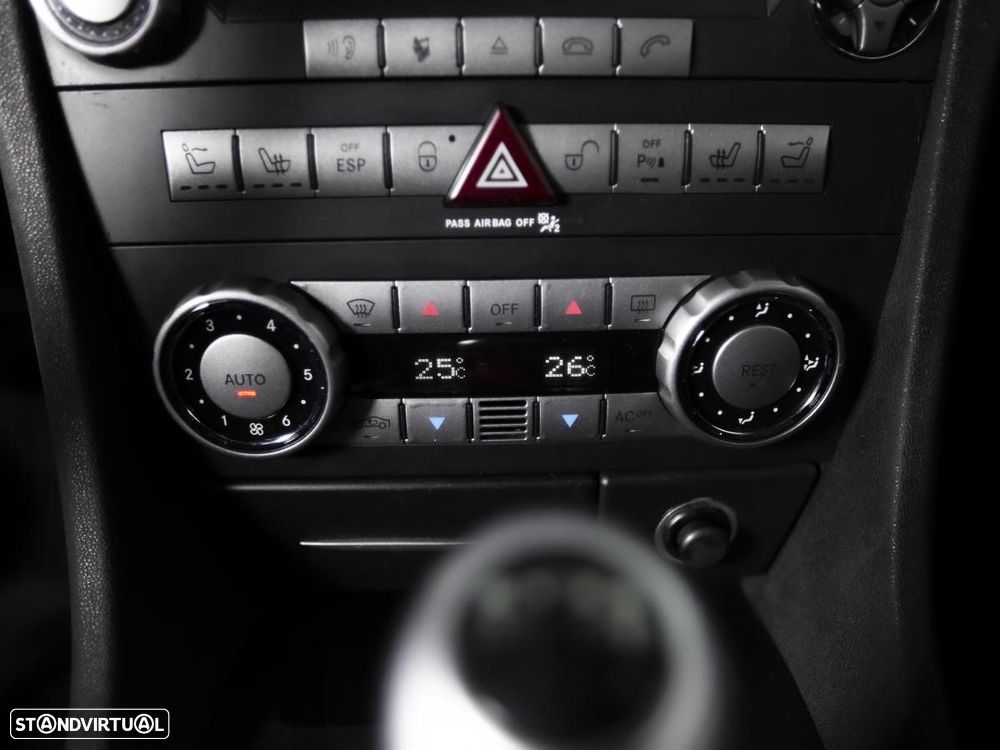 Mercedes-Benz SLK 200 - 16