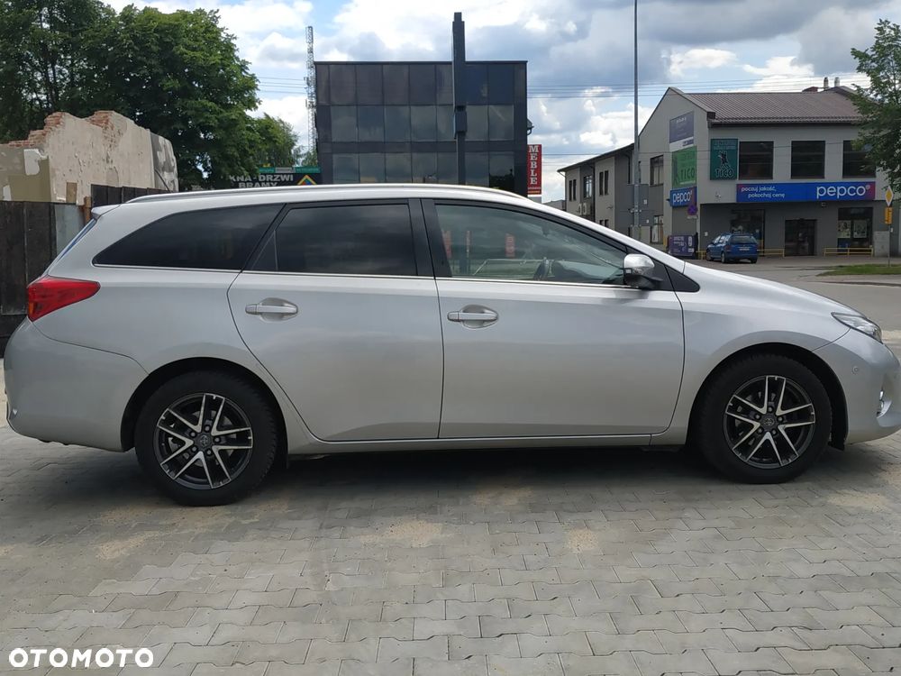 Toyota Auris 1.6 Valvematic Edition - 8