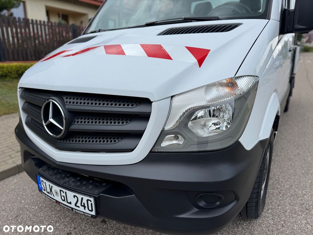 Mercedes-Benz Sprinter - 2