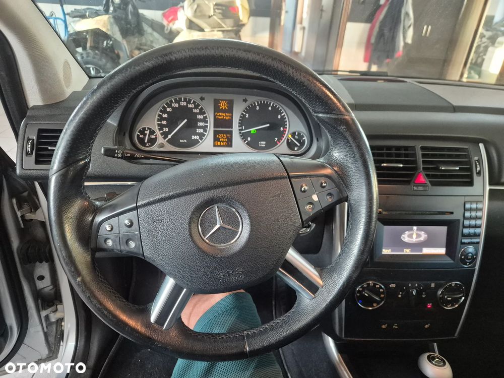 Mercedes-Benz Klasa B 170 Autotronic Special Edition - 13