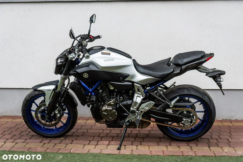 Yamaha MT - 5