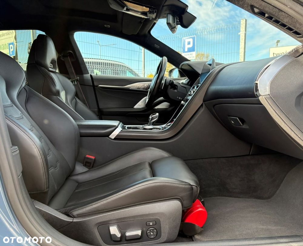 BMW Seria 8 M850i xDrive - 31