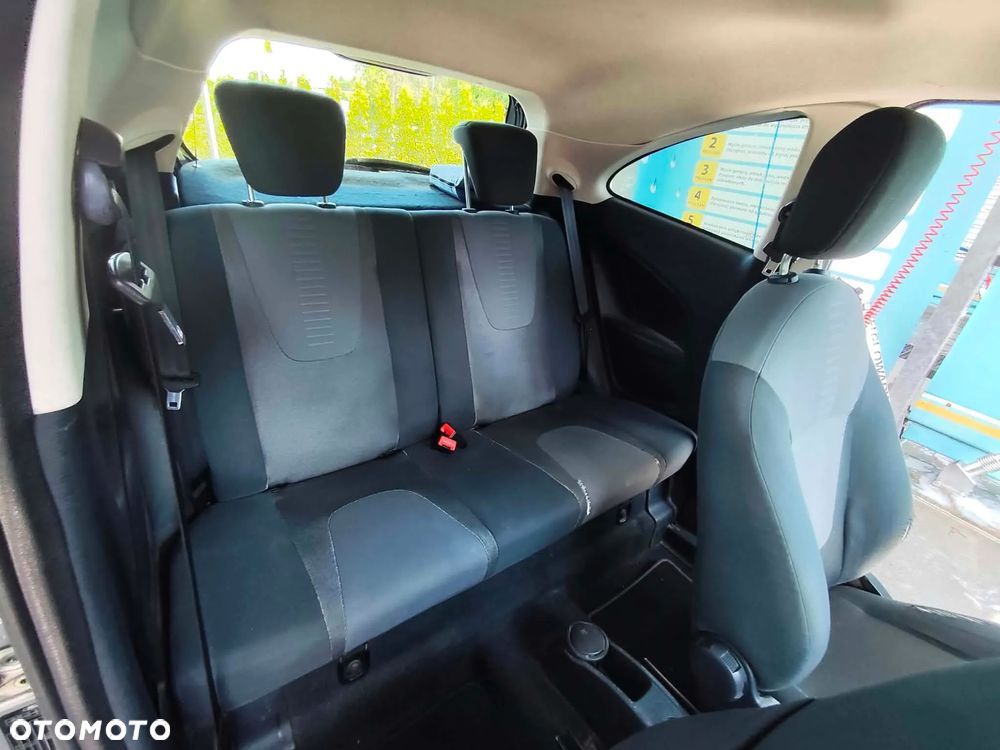 Ford KA 1.2 Digital - 12