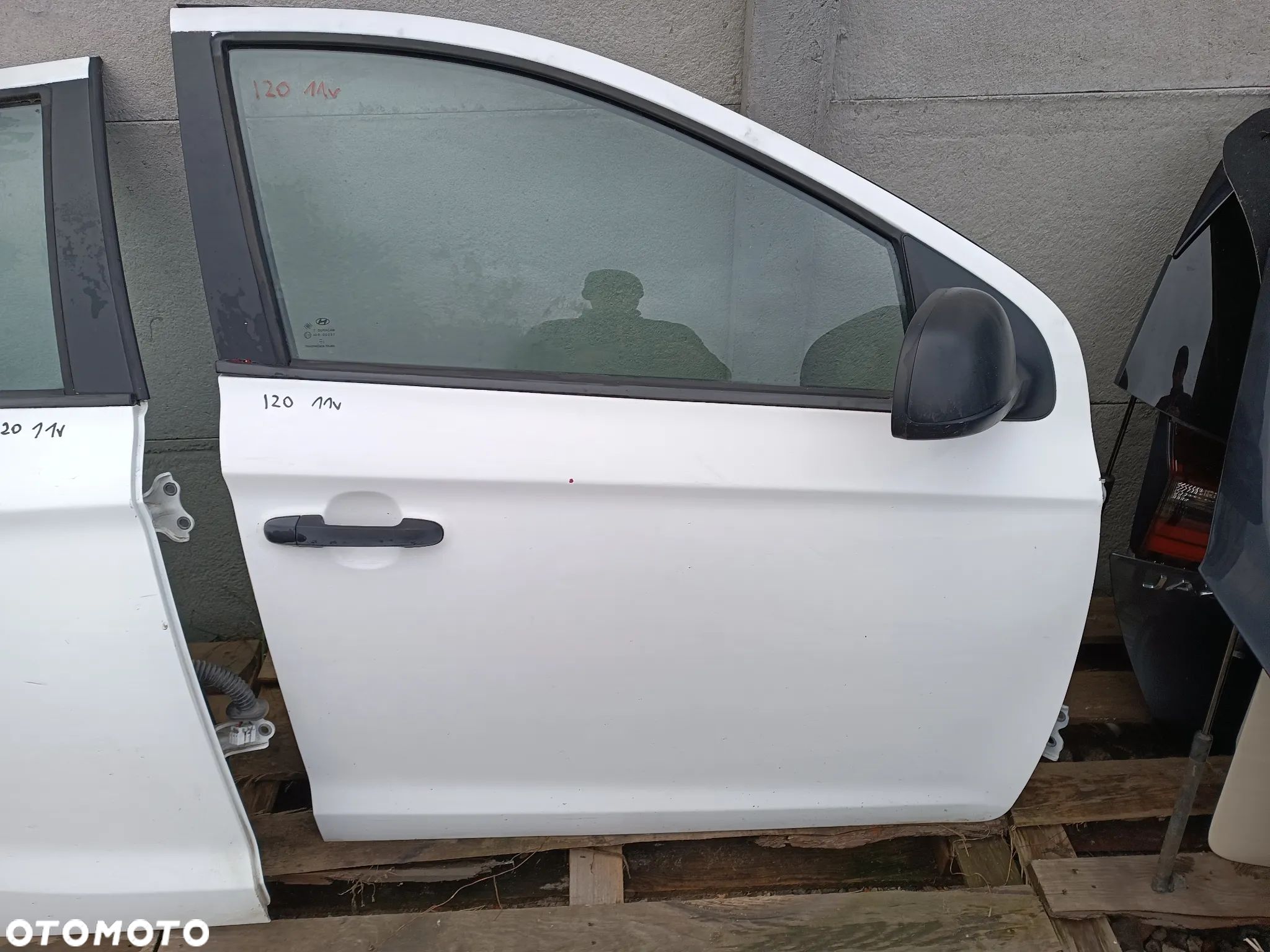 DRZWI PRAWY PRZÓD PRAWE PRZEDNIE HYUNDAI I20 I - 1