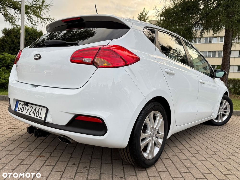 Kia Ceed 1.4 CVVT Dream Team Edition - 22