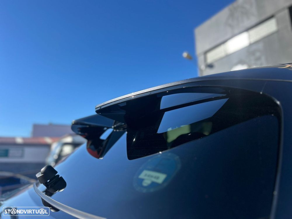 MG MG4 64 kWh Luxury - 27