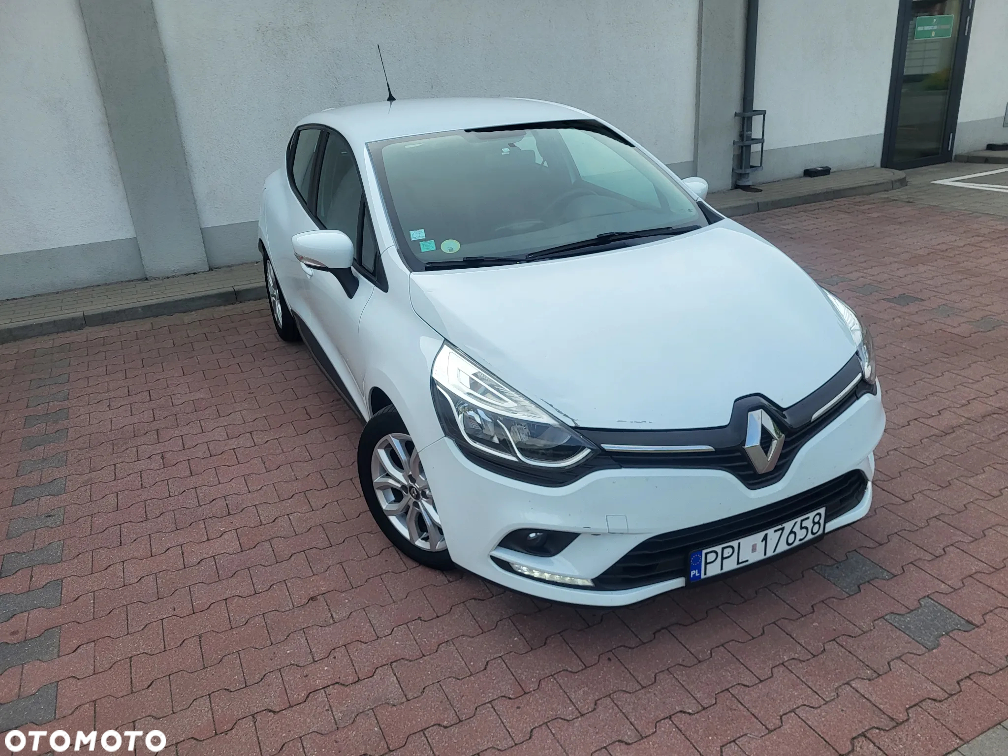 Renault Clio - 2