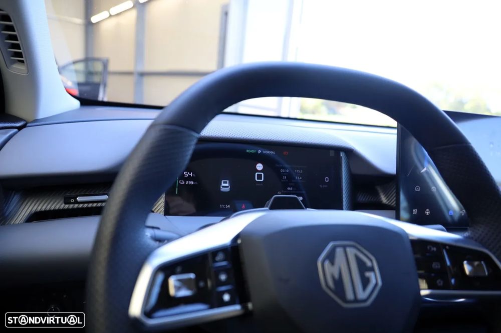 MG MGS5 EV 64 kWh Luxury - 31