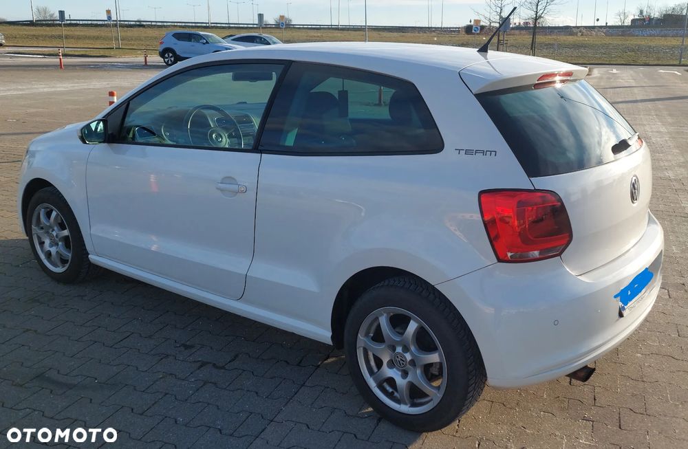 Volkswagen Polo 1.6 TDI Comfortline - 5
