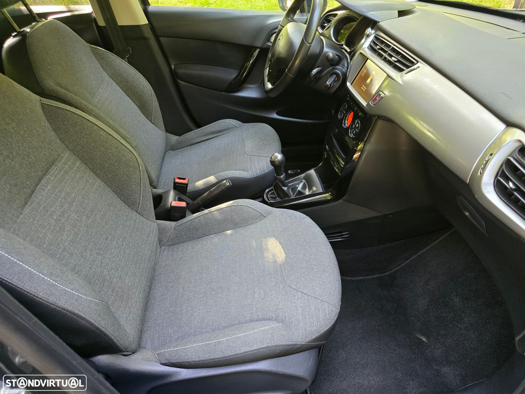 Citroën C3 1.2 PureTech Collection - 25