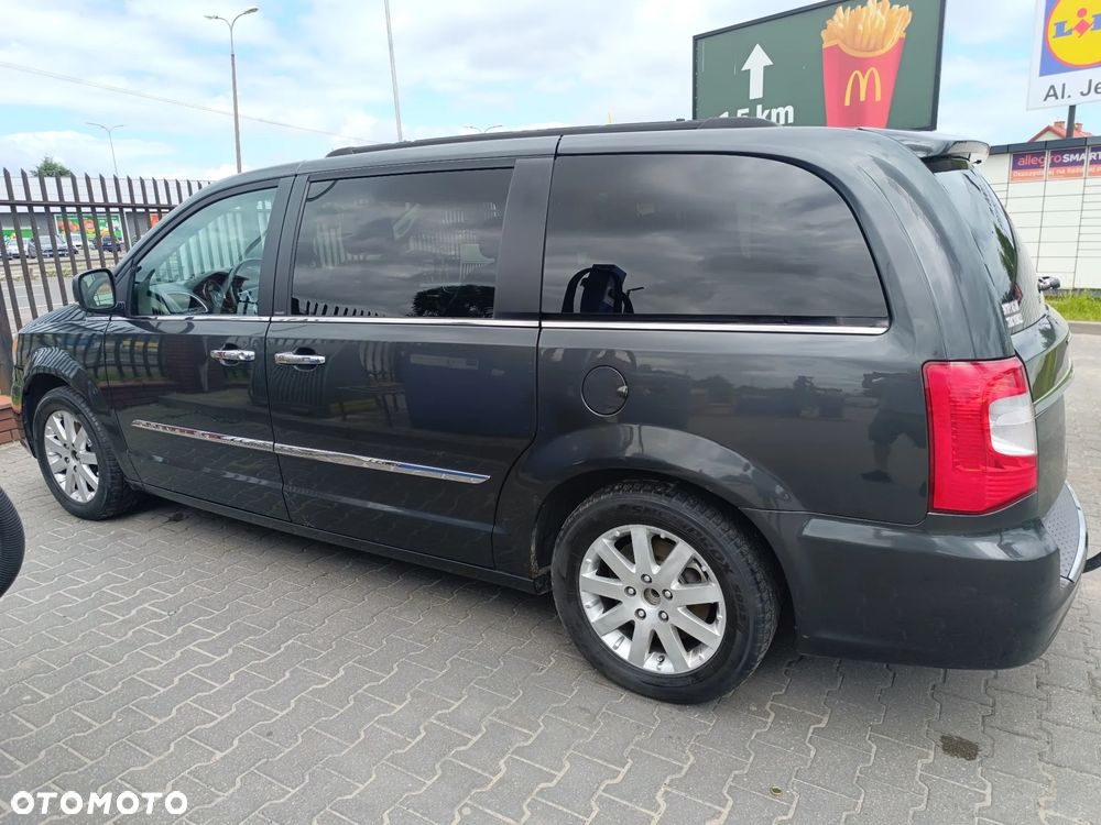 Chrysler Town & Country 3.6 Touring - 13
