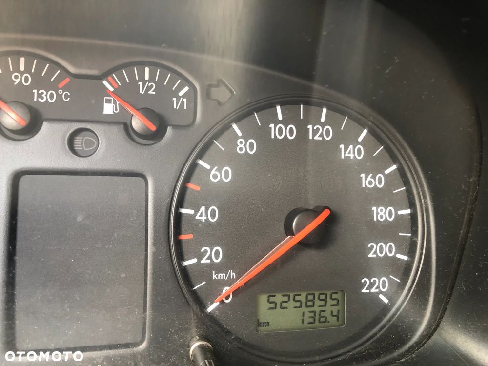 Volkswagen Transporter - 16