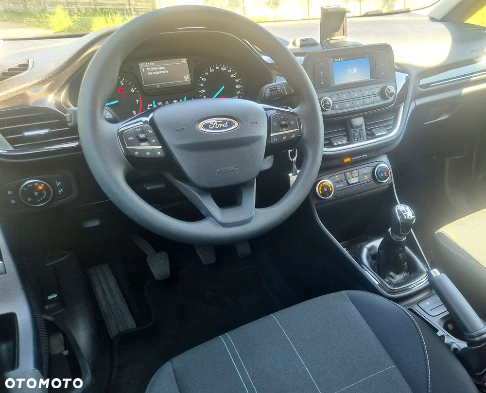 Ford Fiesta - 8