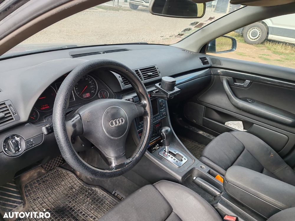 Audi A4 Avant - 1