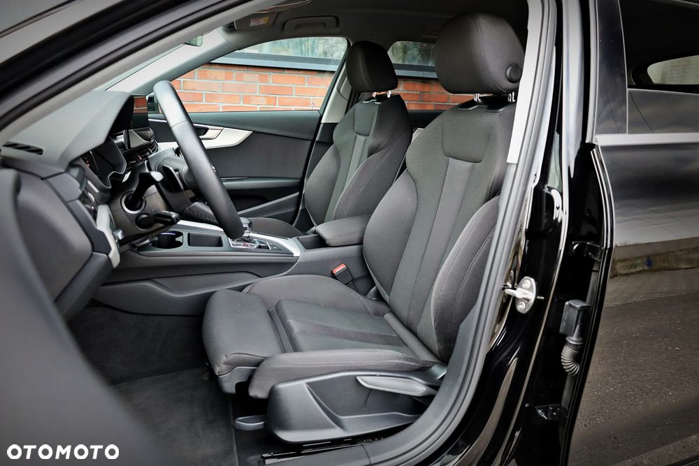 Audi A4 Avant 40 TFSI mHEV Quattro S tronic - 22