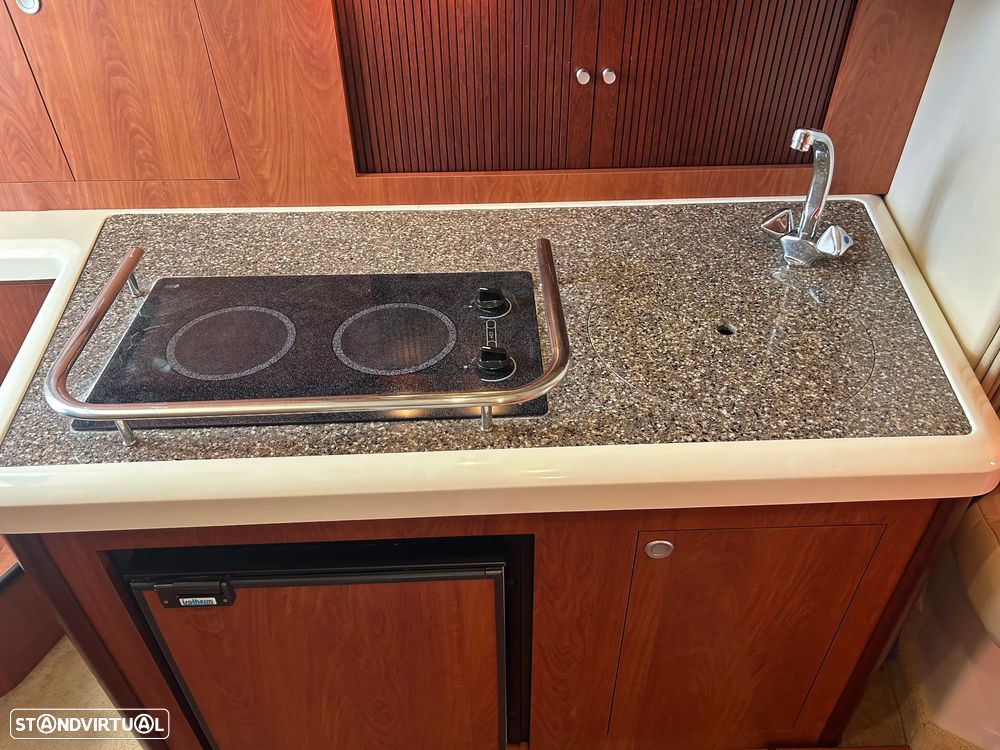 Monterey 315 Sport Cruiser - 15