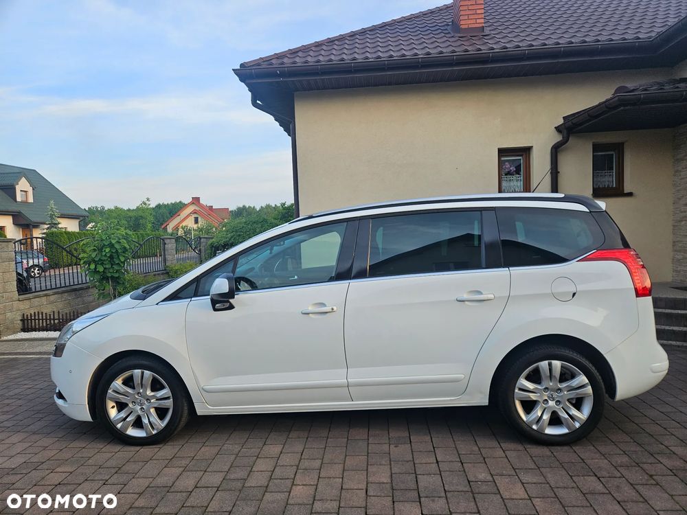 Peugeot 5008 HDI 115 Active - 3